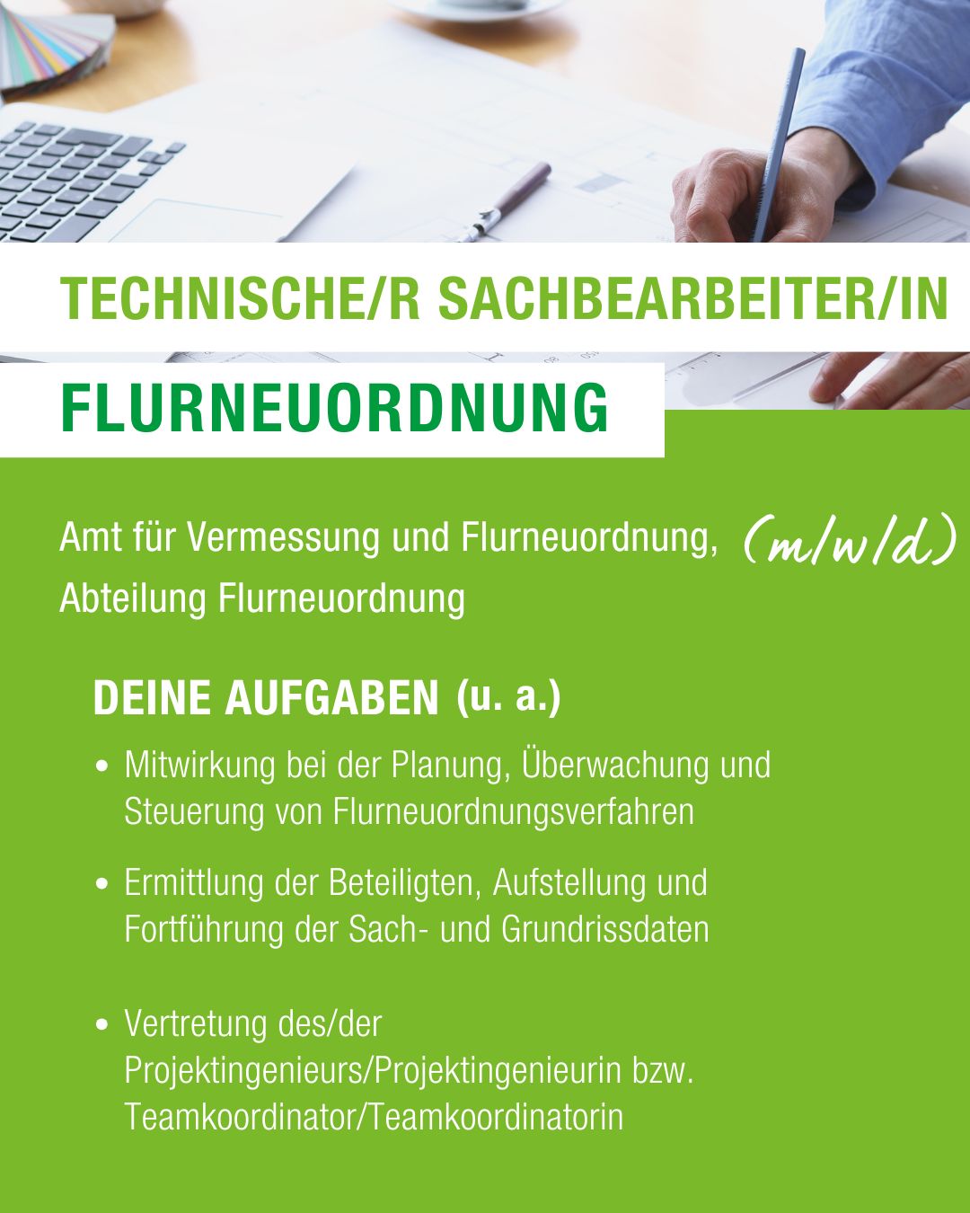 Dieser Alternativtext wurde KI-generiert: Ein farbiges Bild mit Text und einer Schreibutensil sowie einem Taschenrechner auf einer grünen Oberfläche. Es scheint sich um eine Arbeitsanzeige oder Informationsmaterial zu handeln.