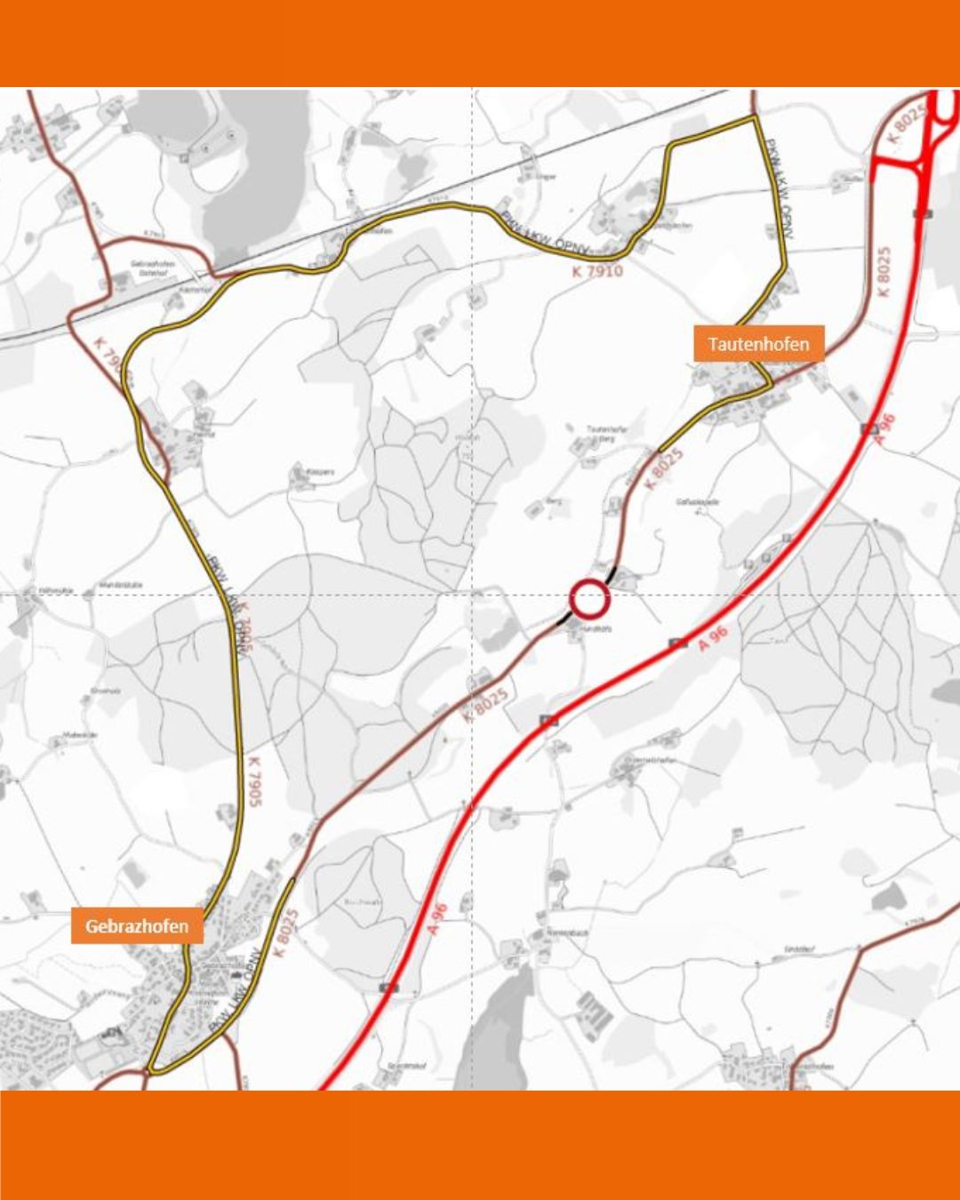 Dieser Alternativtext wurde KI-generiert: Eine Schwarz-Weiß-Karte zeigt Straßen und Wege, die durch eine ländliche Gegend führen.  Ein roter Kreis markiert einen bestimmten Ort auf der Karte.