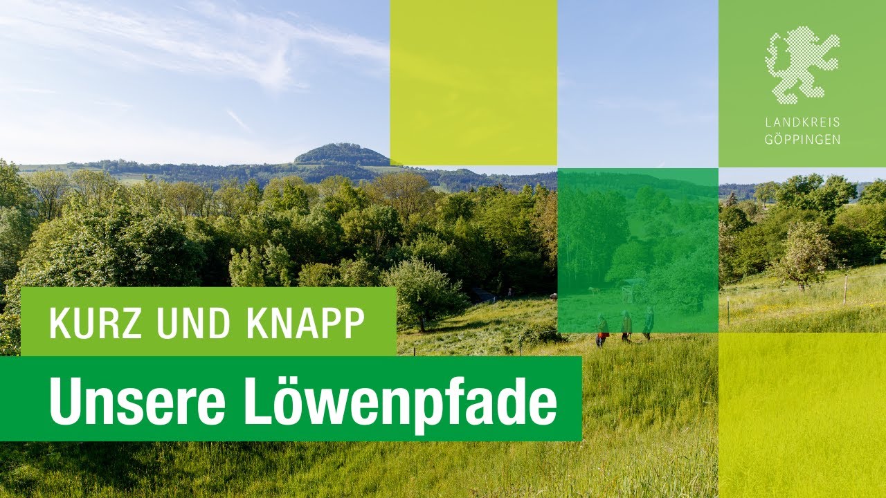 Eine Landschaftsaufnahme mit Wiesen, Bäumen und Hügeln. Ein grüner Balken mit Text überlagert das Bild, zusammen mit einem Logo in der oberen rechten Ecke.