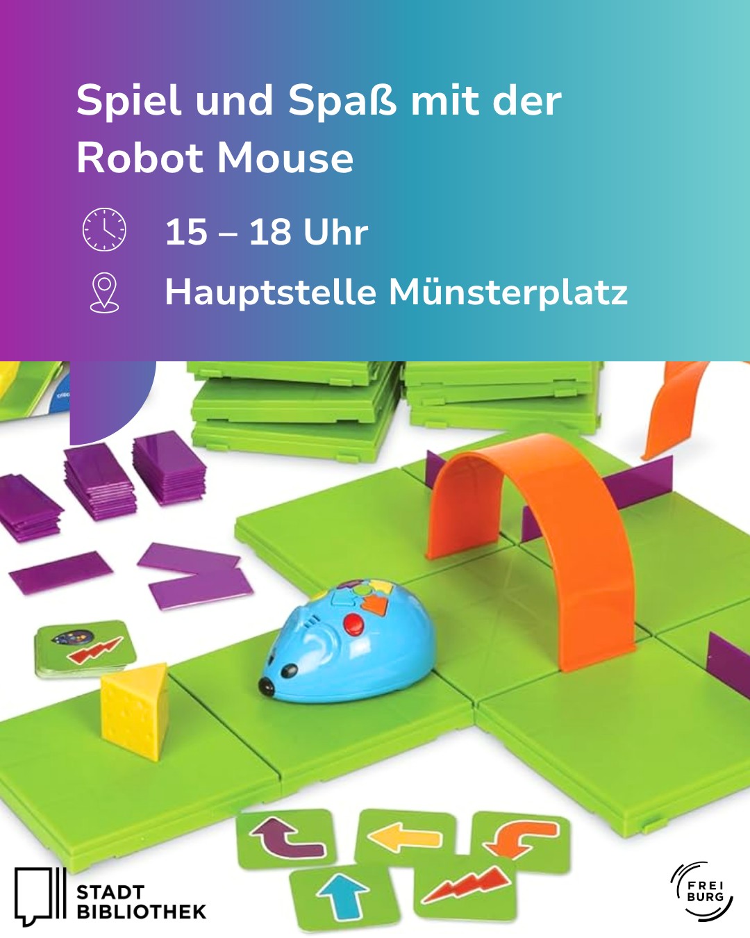 Dieser Alternativtext wurde KI-generiert: Ein farbiges Bild zeigt Spielmaterial und eine Anleitung auf einem Tisch. Im Hintergrund ist ein Werbehinweis für eine Veranstaltung mit einem Roboter-Thema zu sehen.
