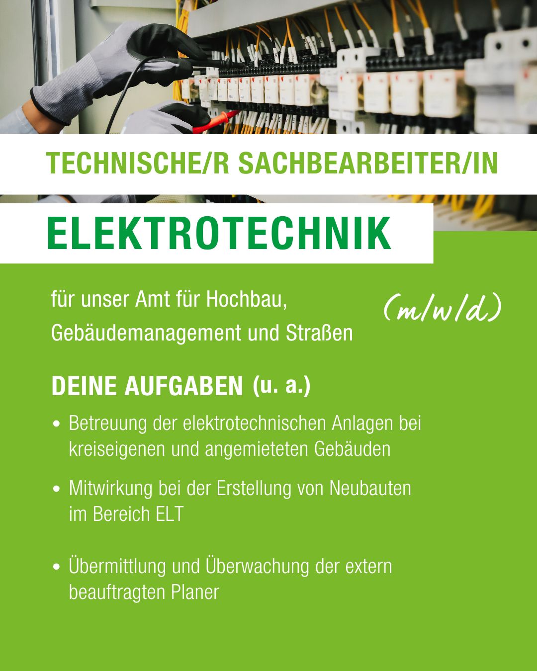 Dieser Alternativtext wurde KI-generiert: Ein farbiges Bild zeigt ein technisches Schaltbrett und einen Werbebanner für eine Stelle im Bereich Elektrotechnik. Der Banner enthält Informationen zu Aufgaben und Anforderungen der ausgeschriebenen Position.
