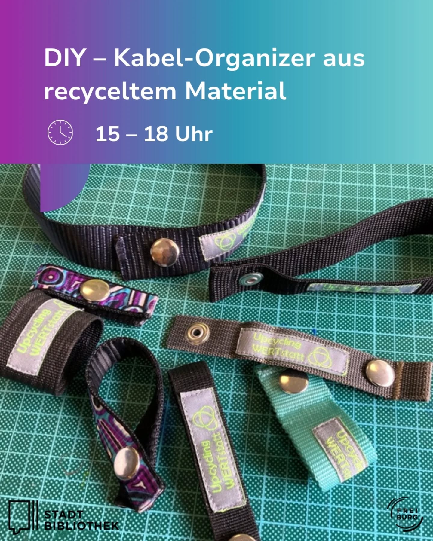 Dieser Alternativtext wurde KI-generiert: Ein farbiges Bild zeigt Kabelbinder aus recyceltem Material. Darauf sind kleine Aufkleber mit der Aufschrift "Upcycling" zu sehen.